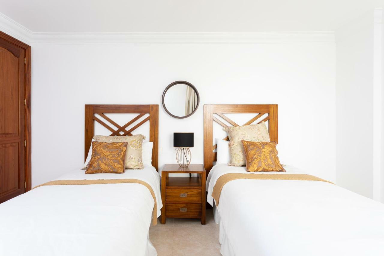 Rooms & Suites Balcony 3D أرّاثيفي المظهر الخارجي الصورة